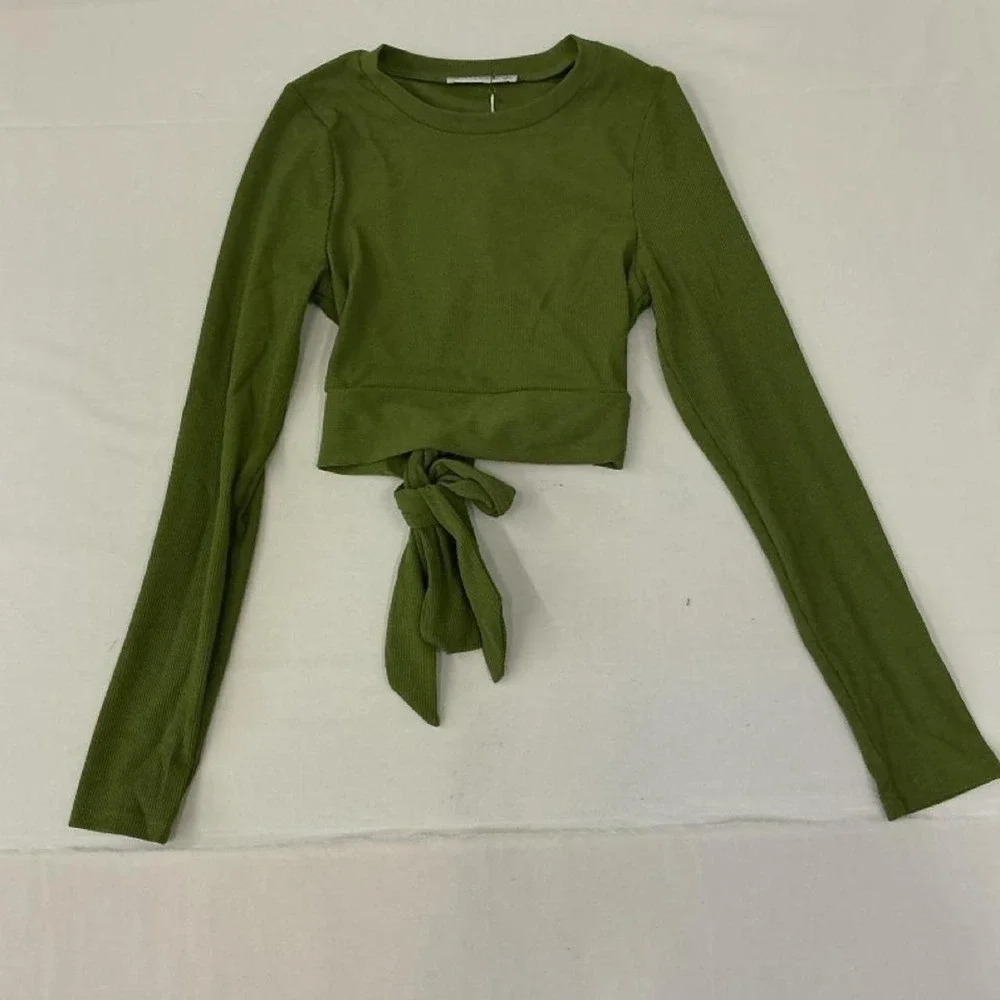 Stylish‎ ribbed crop top
